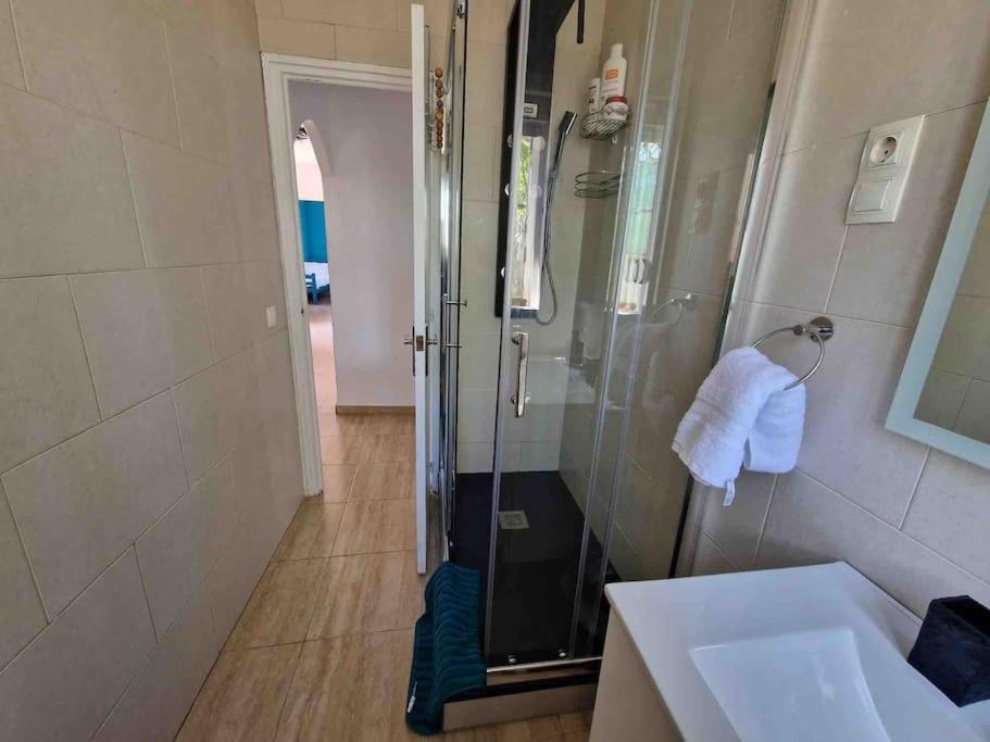 Le Petit Paradis Olivella Extérieur photo